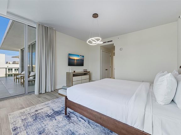 4th image of 3100 N Ocean Dr #Hph6