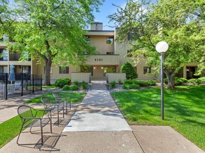 4101 Parklawn Ave APT 128, Edina, MN, 55435