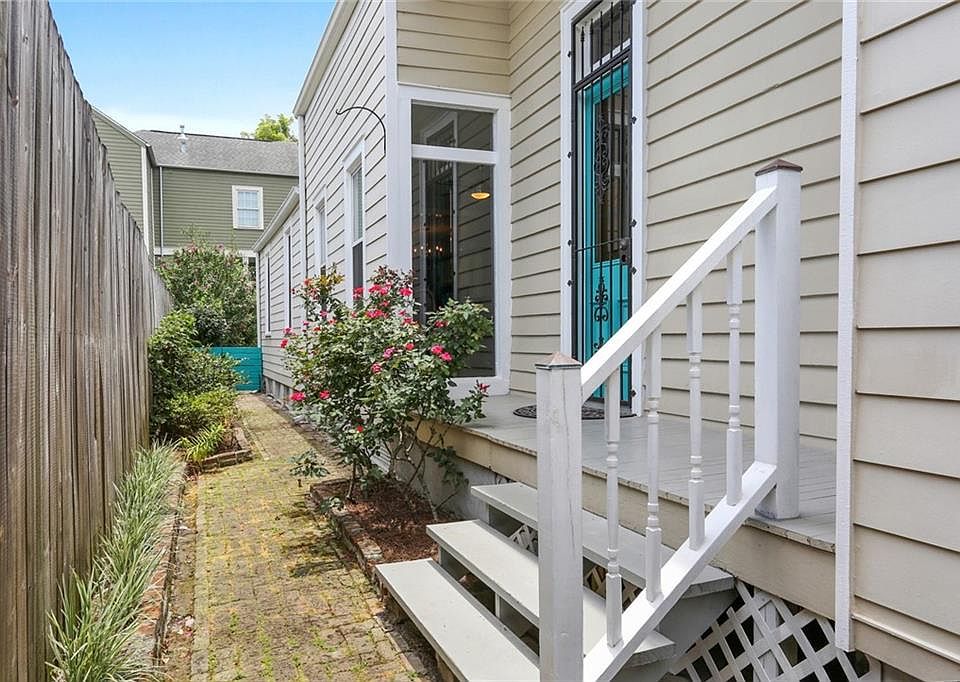 2412 Chippewa St New Orleans LA 70130 Zillow