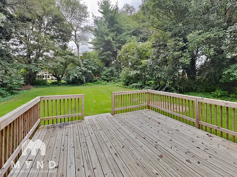 112 Pineview Ct — Photo 20