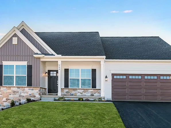 704 Summers Ct, Mechanicsburg, PA 17055