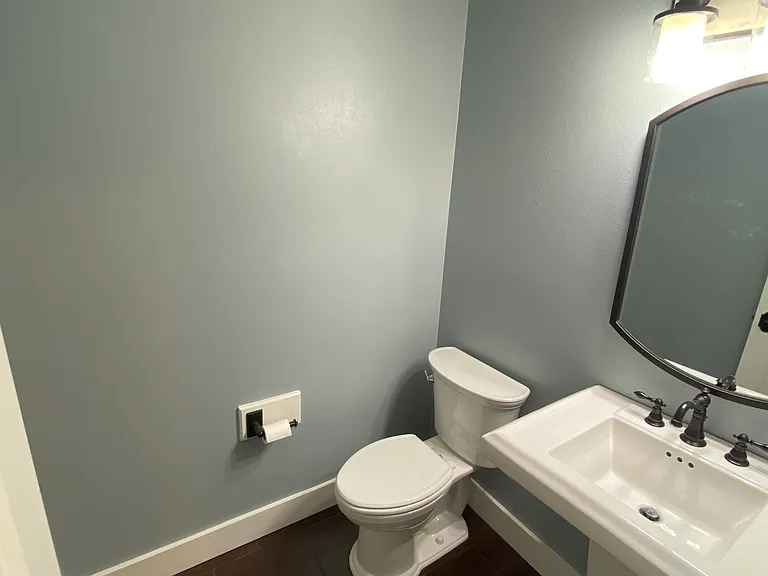 3322 Grandview Dr — Photo 16