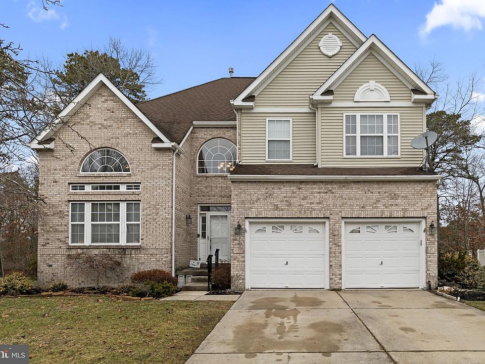 1st image of 42 Cranberry Dr