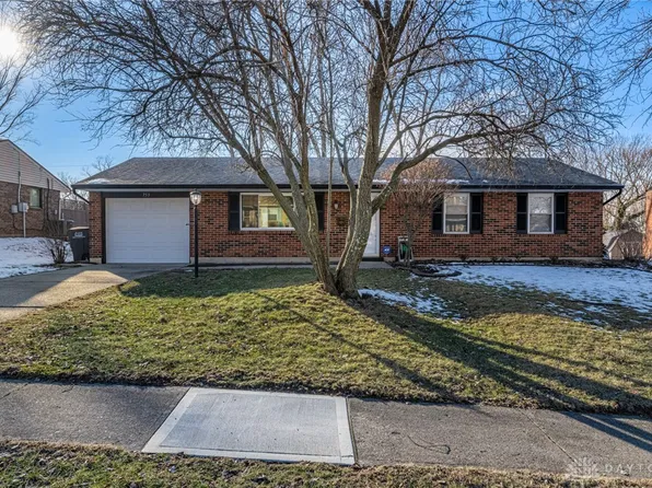 753 Cransberry Dr, Dayton, OH 45449