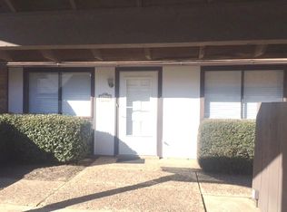 1810 Surrey Ln, Enid, OK 73703