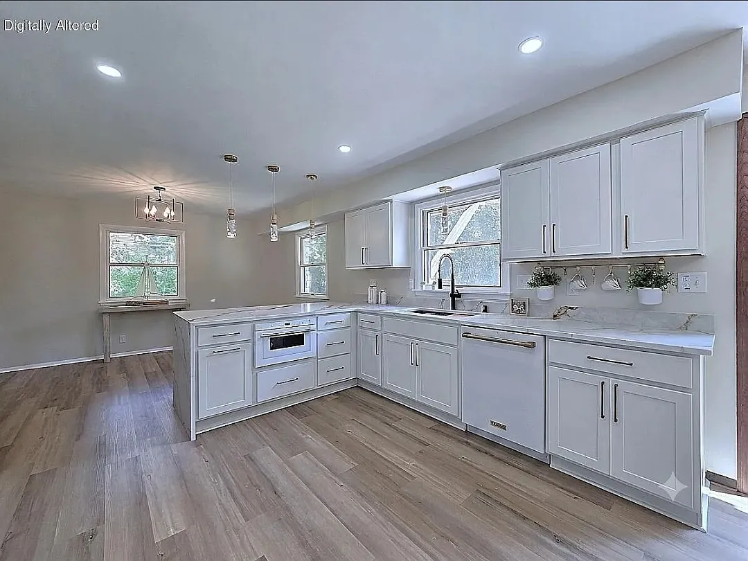 4 bed, 2.5 bath, 2944 sqft, $4,350 — Photo 2