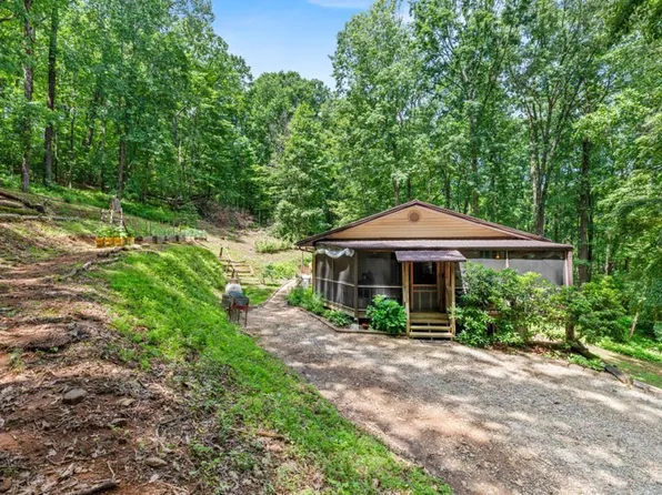 210 McDaniel Ln, Suches, GA 30572