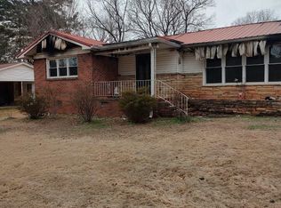 1212 Robertson Rd, Anniston, AL 36207