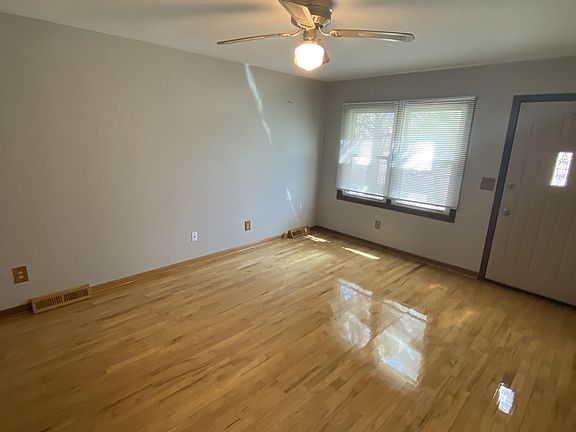 3rd image of 1708 Marliz Dr