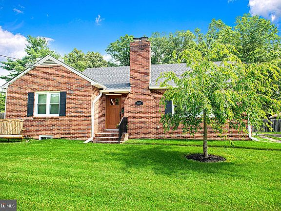 3rd image of 643 Burkley Ave