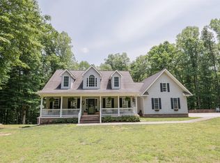 96 Quarry Rd, Farmville, VA 23901