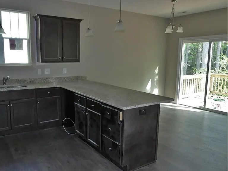 408 Washington St — Photo 11