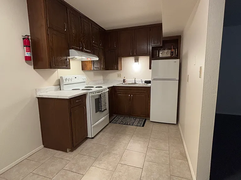2727 S Sterling Ave #G — Photo 6