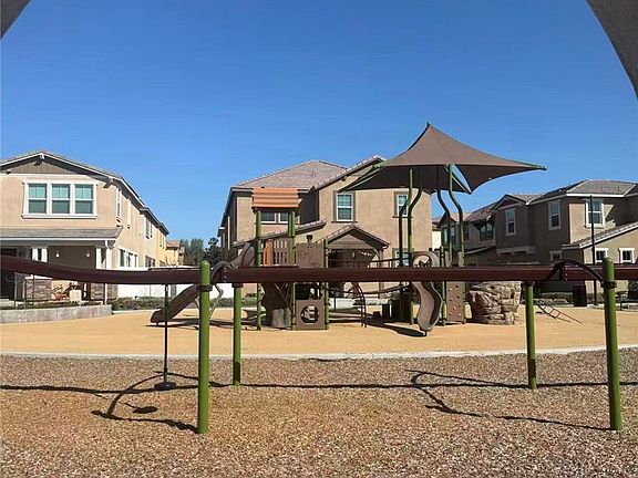 5th image of 40718 Melrose Dr