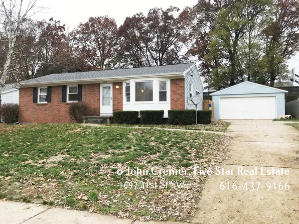 1697 41st St SW, Wyoming, MI 49519