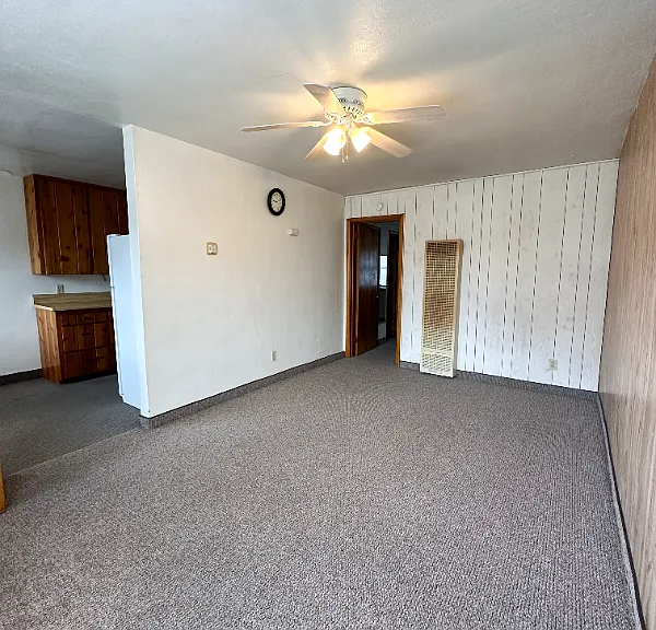 212 E 1st St #1 — Photo 6