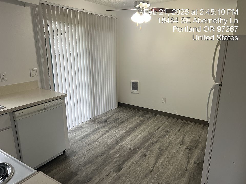 Greenbrier Townhouse - Milwaukie Oregon