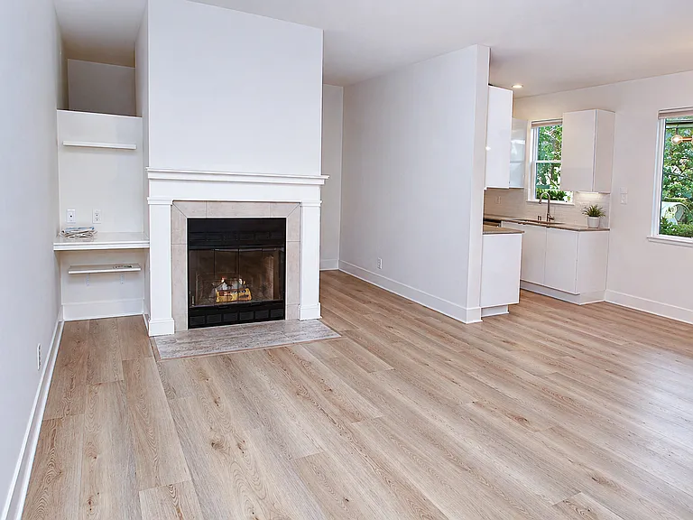 151 Shoreline Ct — Photo 7