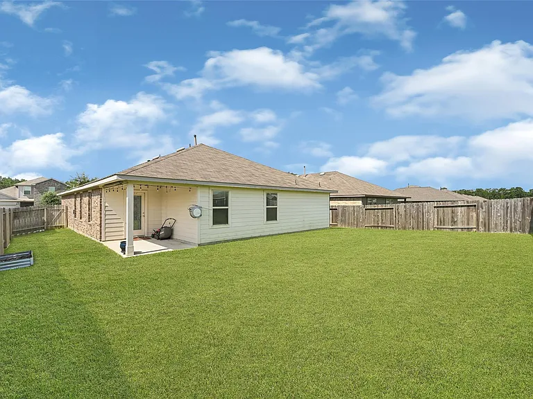 20855 Olive Leaf St — Photo 5