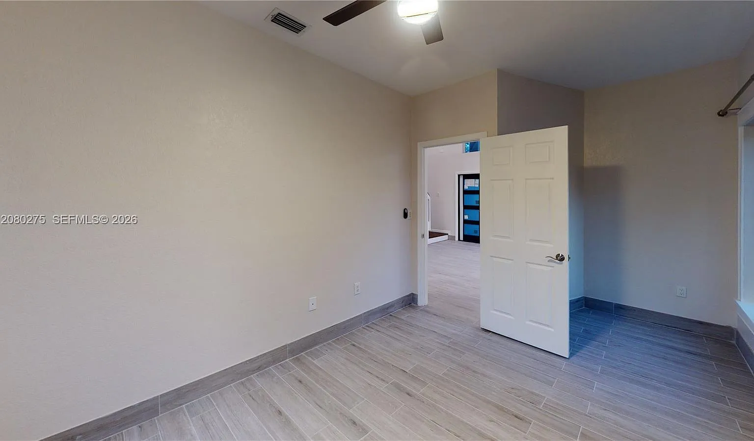 5 bed, 3.5 bath, 1923 sqft, $6,200 — Photo 4