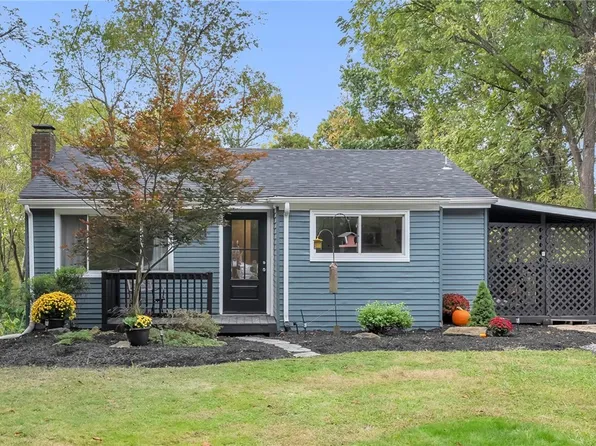 215 Harshaville Rd, Clinton, PA 15026