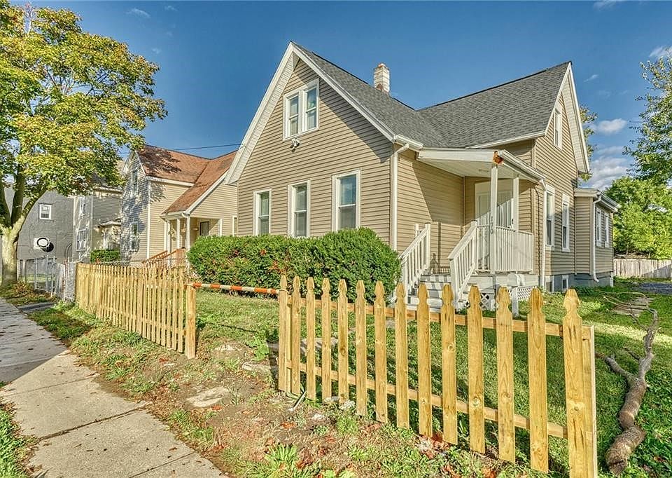 1st image of 170 Otis St