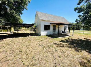 1022 D St, Snyder, OK 73566