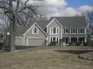 669 Saddle Rdg, Crystal Lake, IL 60012