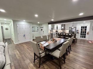 8 Johnson Rd, Somerset, NJ 08873