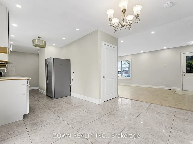 5866 Valley Way #MAIN LEVEL — Photo 6