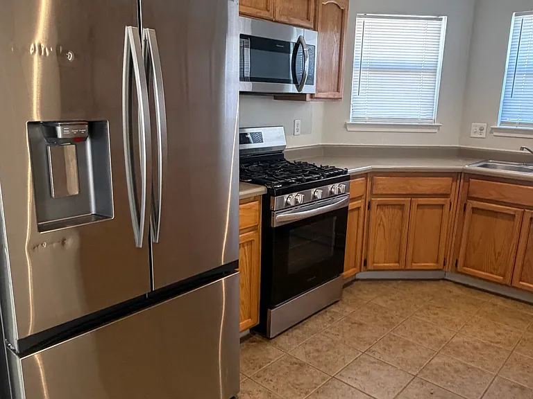 2988 Tierra Cortez Ave #A — Photo 18