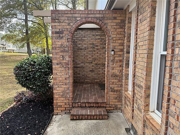 4th image of 7719 Glen Devon Rd