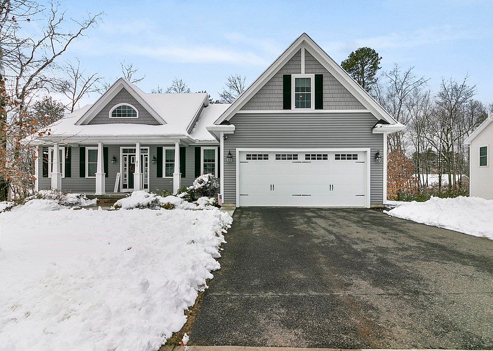 1st image of 21 Dogwood Dr