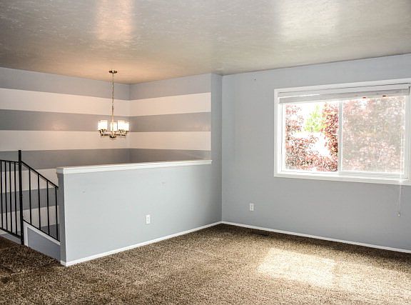 3rd image of 503 S Marjorie Ave
