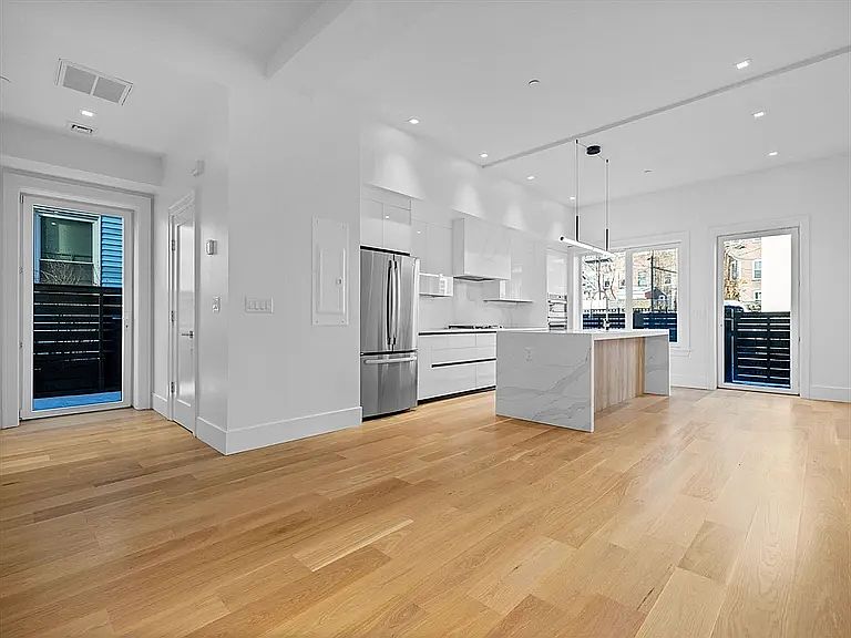 1st image of 12 Deer St #1