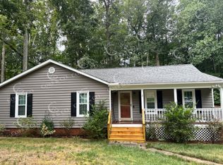 13513 Winning Colors Ln, Midlothian, VA 23112