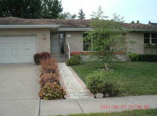 112 E South St, Geneseo, IL 61254