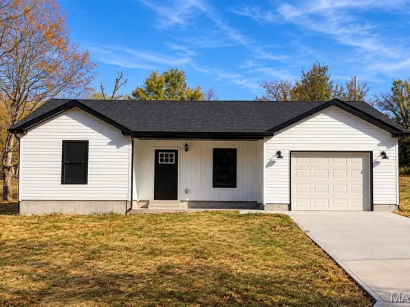 408 E Plattin St, De Soto, MO 63020
