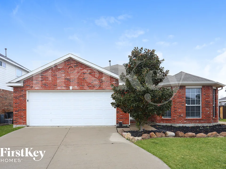 1521 Vista Ridge Dr