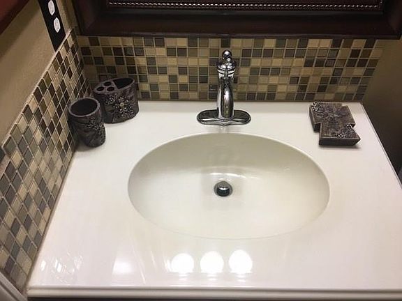 5th image of 2601 Avenel Ct