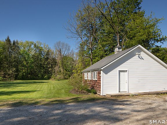 5th image of 348 Norfolk Road