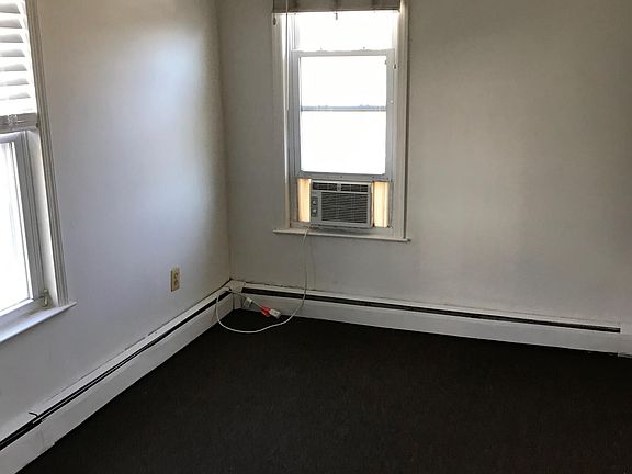 3rd image of 1540 S Broad St #2