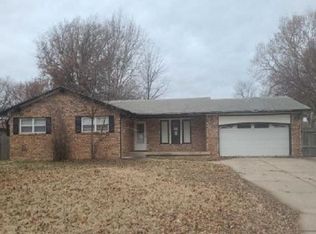 307 Mimosa Dr, Haysville, KS 67060