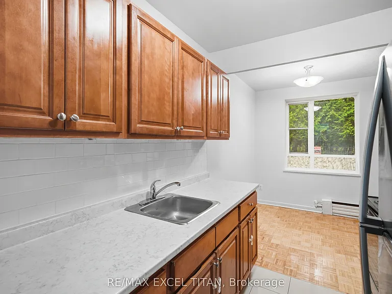 2895 Bathurst St #107 — Photo 18