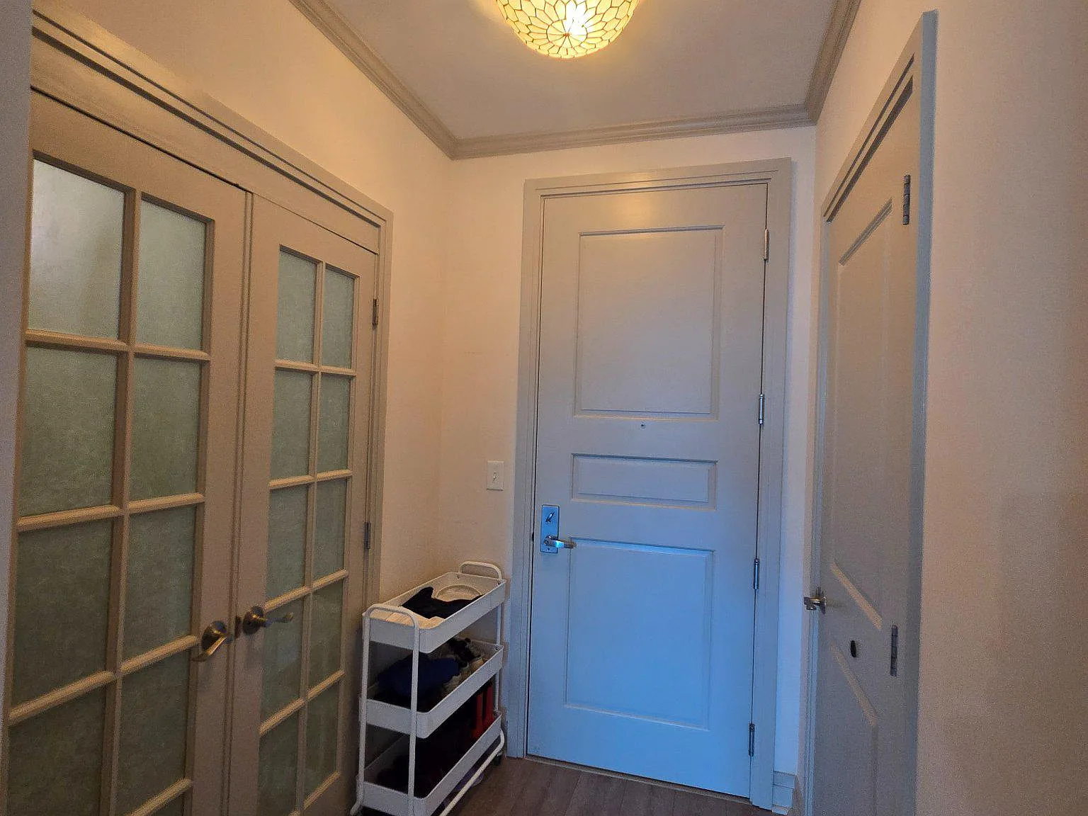 One Park Crest Condo — Photo 3