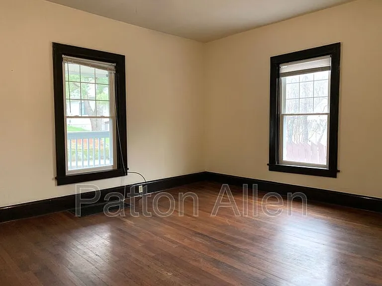 16 Hillside St #A — Photo 13