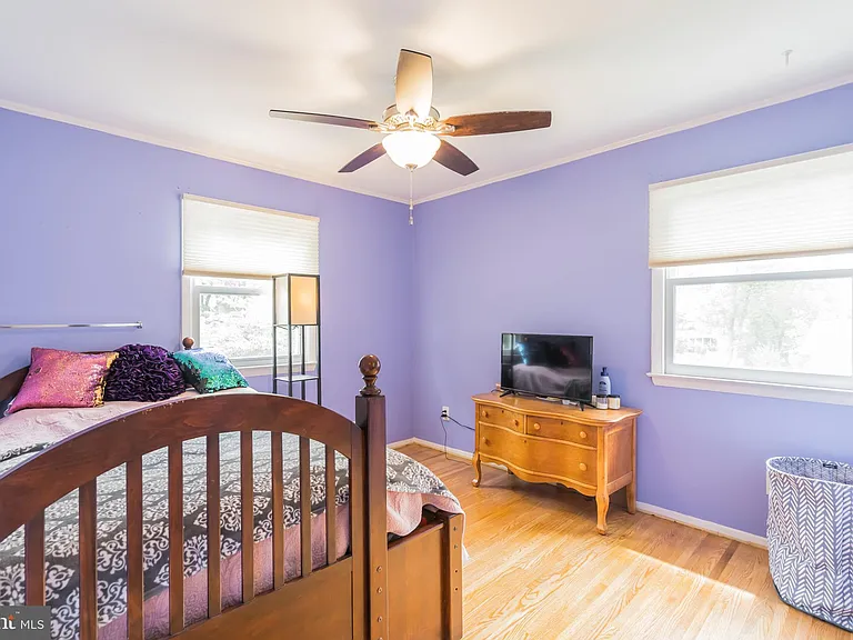 7011 Hadlow Dr — Photo 21