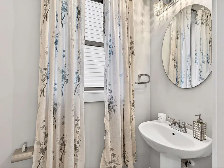 5259 Cloud St — Photo 12
