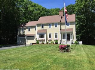 3 Lockwood Dr, Kennebunk, ME 04043