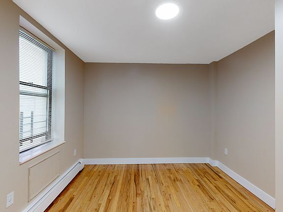 5th image of 69 W 107th St #2A